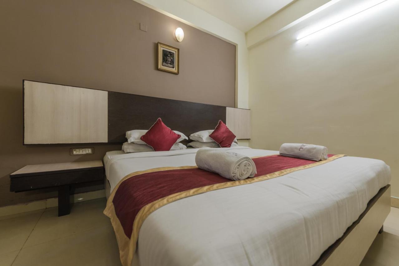 Hotel Roopa Mangalore Esterno foto